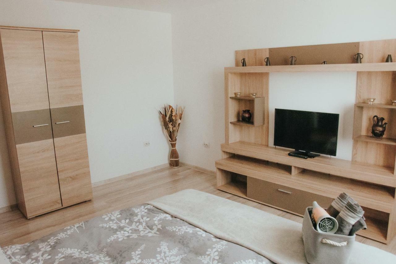 Apartament 1 Decembrie Apartment Alba Iulia Ngoại thất bức ảnh